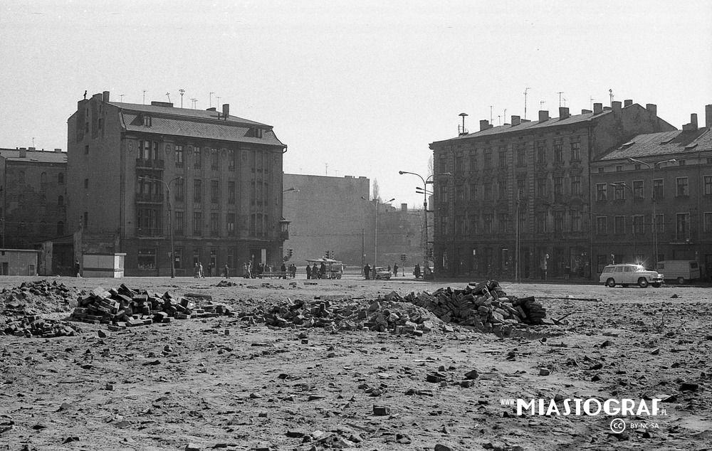 Zdjęcie, Ul. Piłsudskiego (Główna) róg ul. Kilińskiego