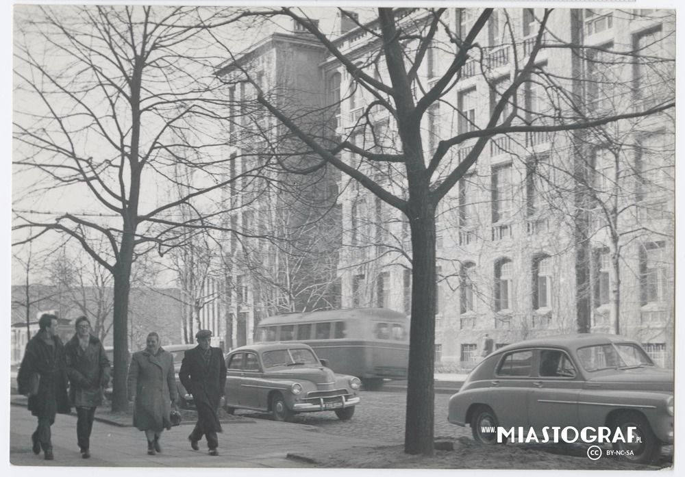 Zdjęcie, Gmach Uniwersytetu Łódzkiego, Katedra Chemii przy ul. Narutowicza 68