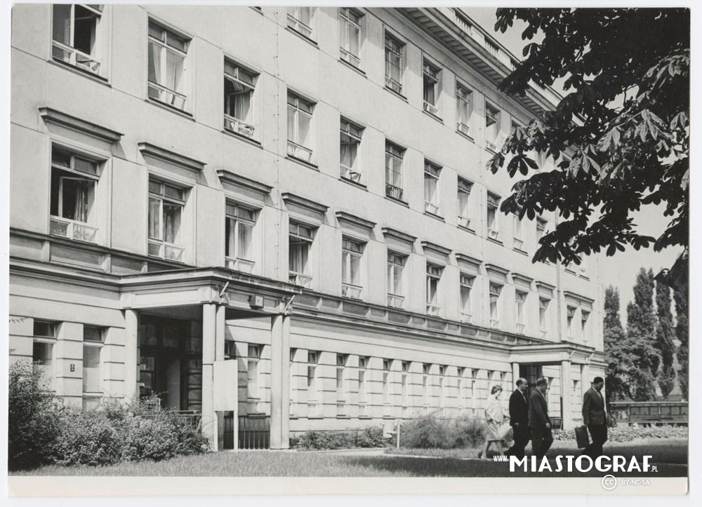 Zdjęcie, Wojewódzki Specjalistyczny Szpital im. M. Pirogowa przy ul. Wólczańskiej 191/195 w Łodzi