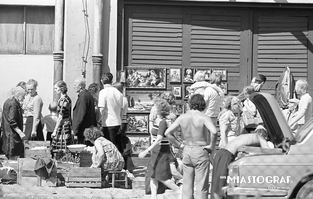 Zdjęcie, Rynek handlowy Górniak przy Placu Niepodległości